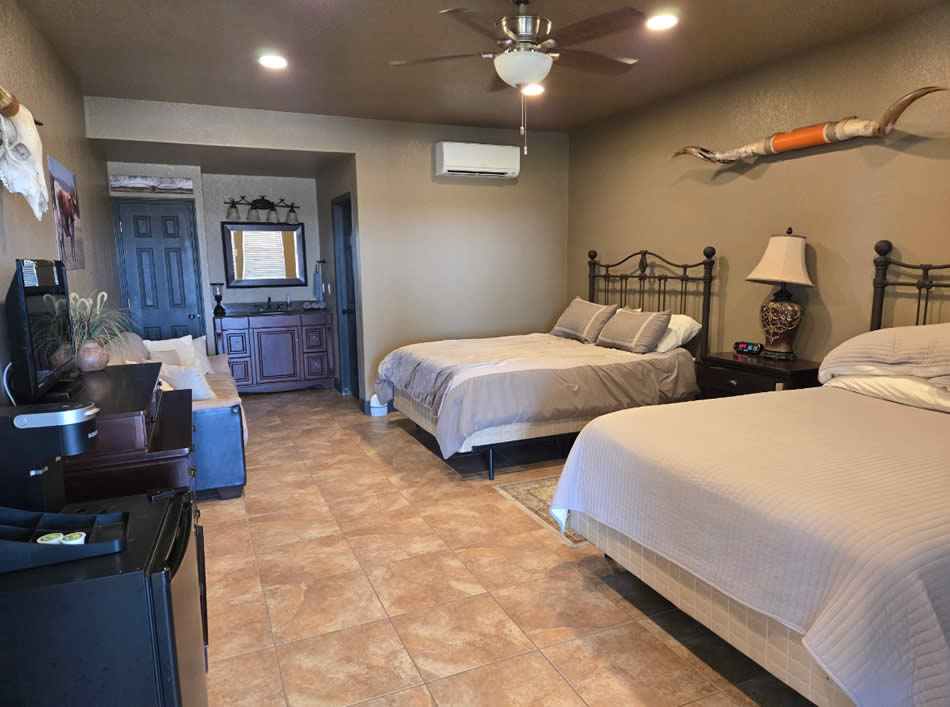 Main Lodge for Dan Moody Hunting services